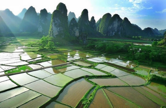 中国十大会奖旅游城市推荐之－桂林山水美景